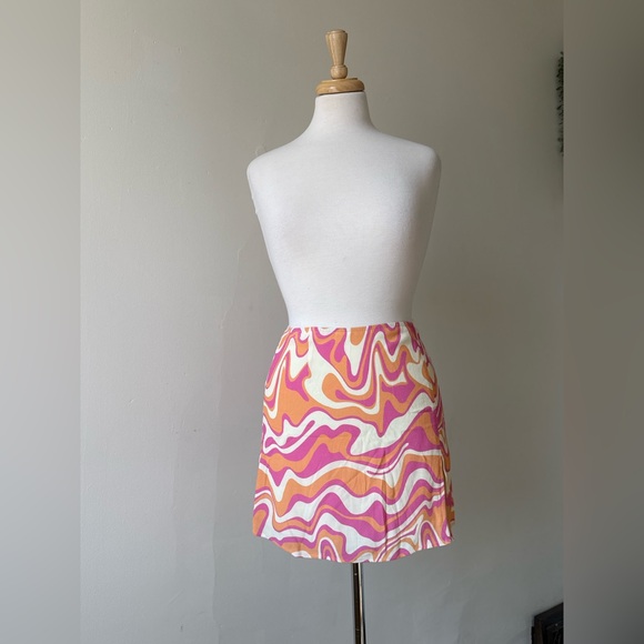 Sunday Best Dresses & Skirts - Aritzia Sunday Best Pink & Orange Swirl Mini Skirt – Size 4